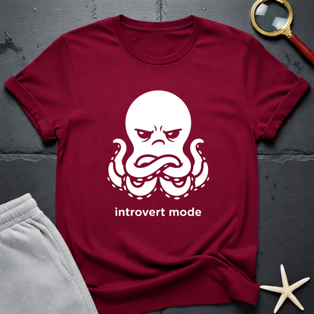 introvert mode T-Shirt