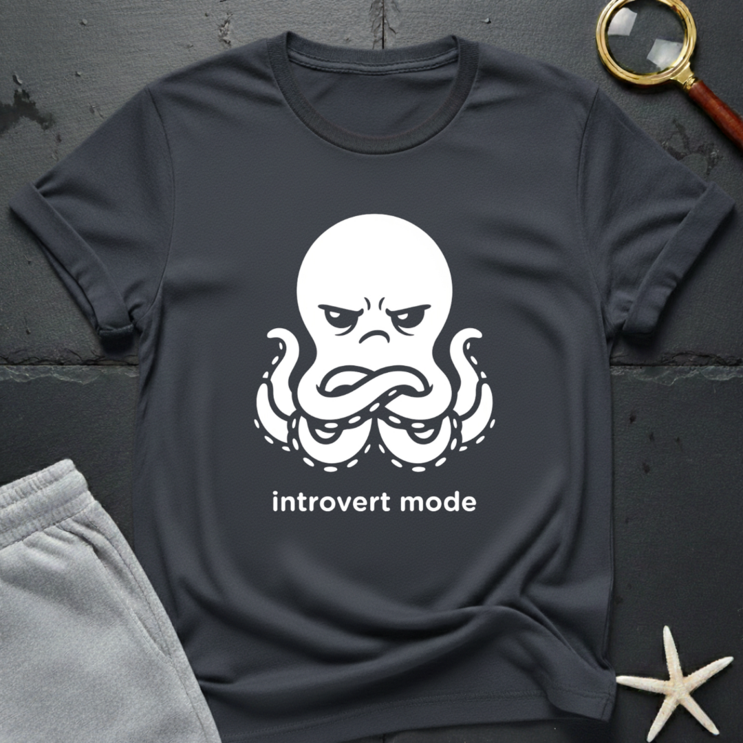 introvert mode T-Shirt