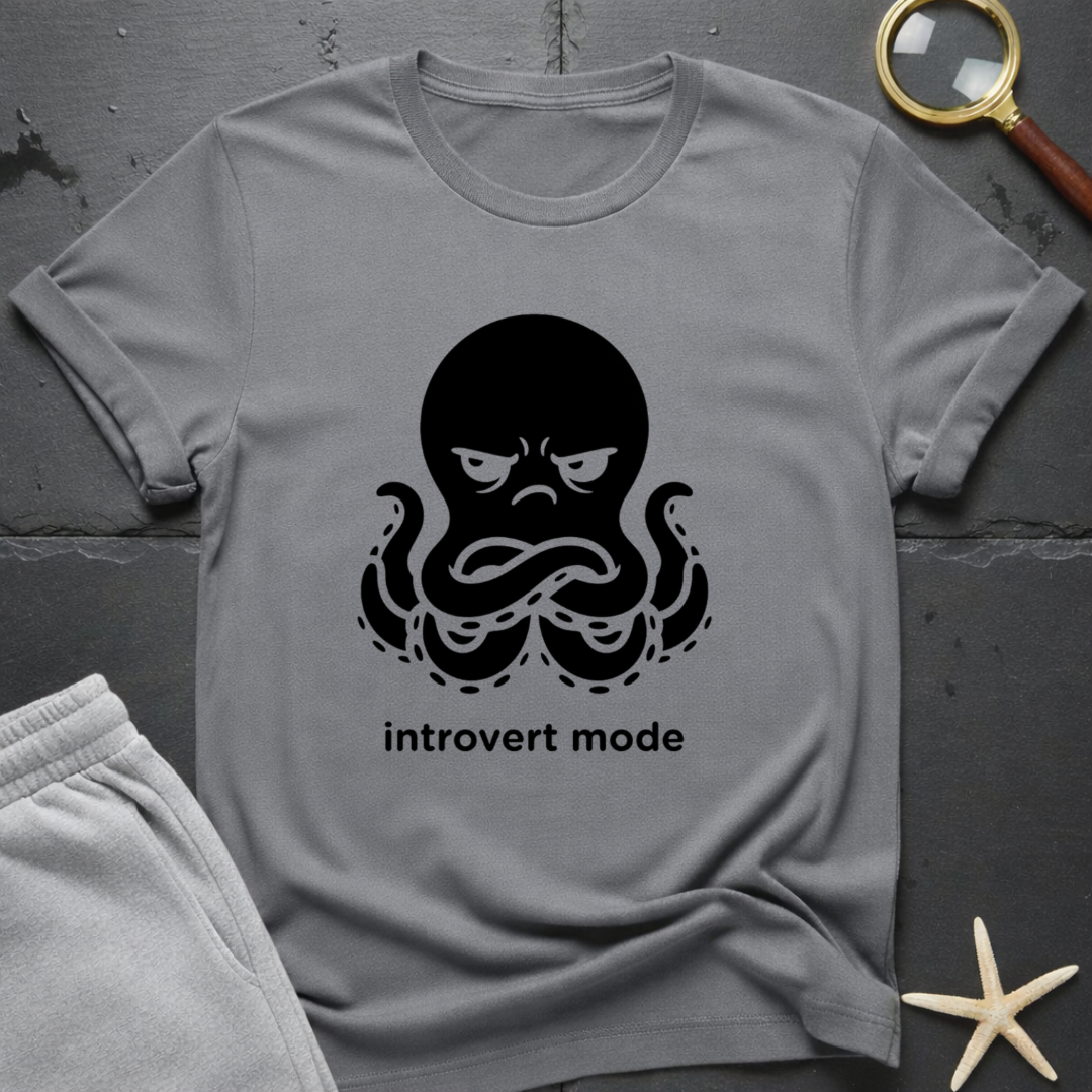 introvert mode T-Shirt