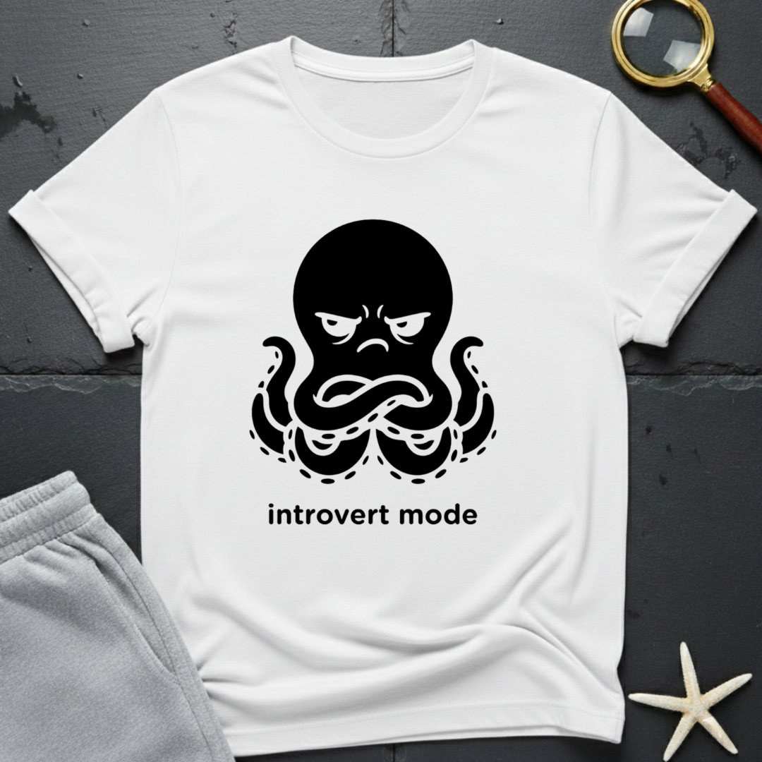 introvert mode T-Shirt